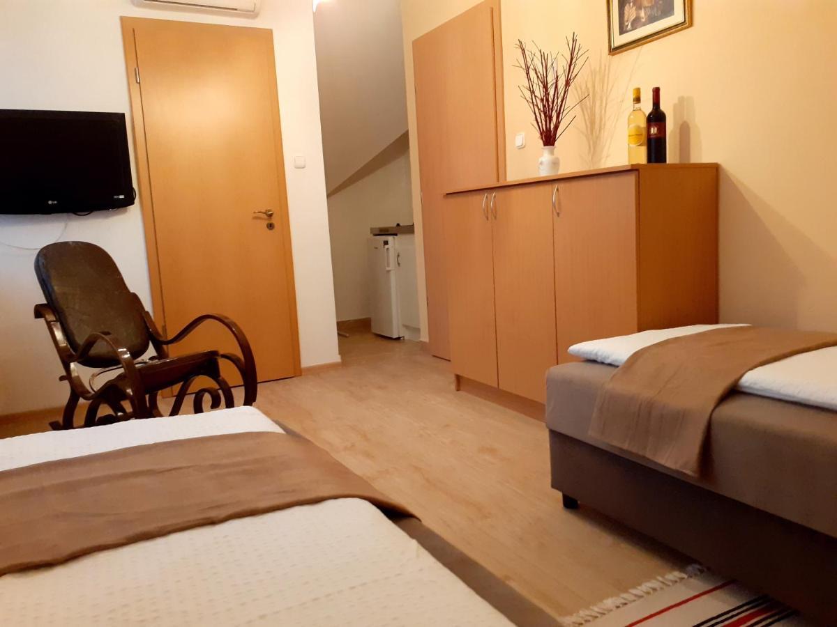 Pacsirta Vendégház Egerszalók Exterior foto